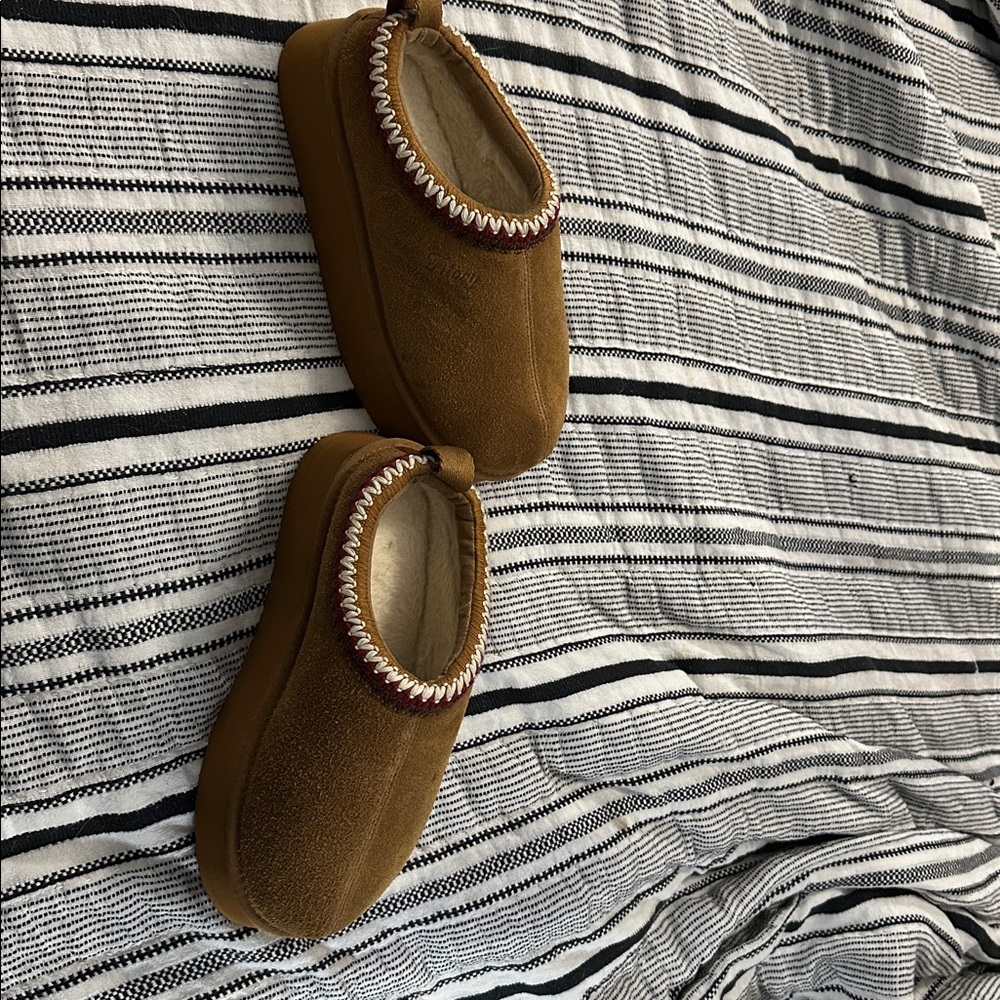 Brown Suede Slippers with Embroidered Trim